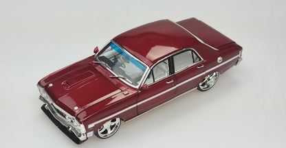 Cruise in Style: 1:24 Cherry Bomb XW Custom Slammed Model