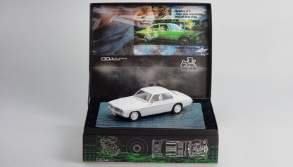 Build Your Classic Cruiser: 1:24 HQ Plastic Kit Holden Kingswood 4-Door